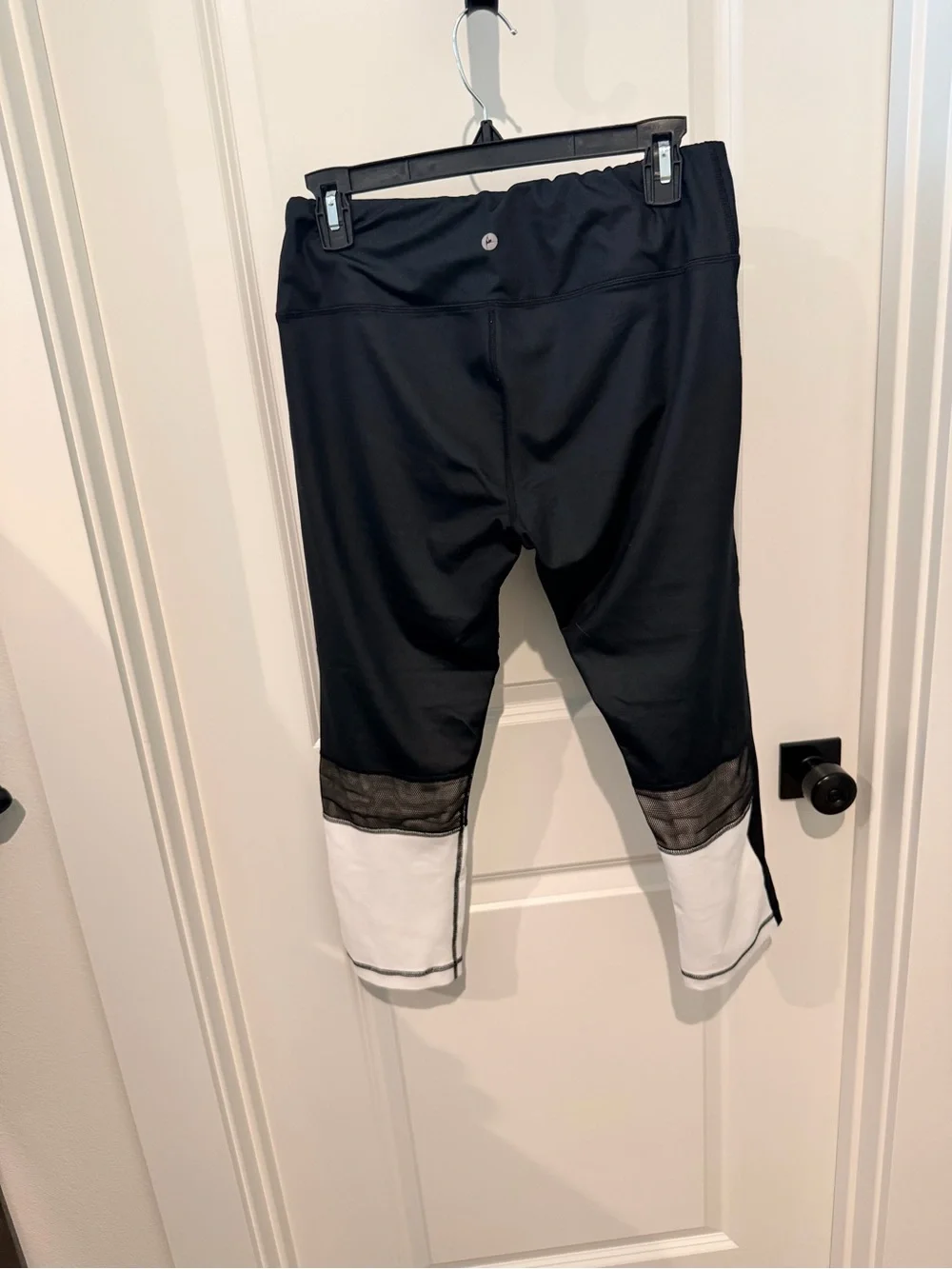 90 Degree By Reflex Black and White Capri Leggings with Mesh Panels